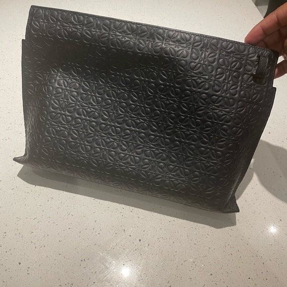 Loewe T pouch - Picture 9 of 9